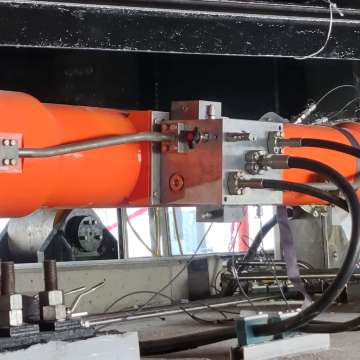 Swing bridge span drive hydraulic cylinder with integrated valve manifold